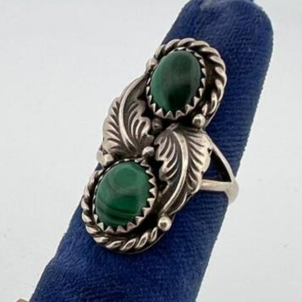 Navajo Sterling Silver Malachite Ring
